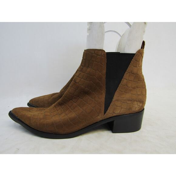 Marc Fisher Womens Size 8.5 M Brown Suede Gator Print Ankle Fashion Boots Bootie - Picture 1 of 11